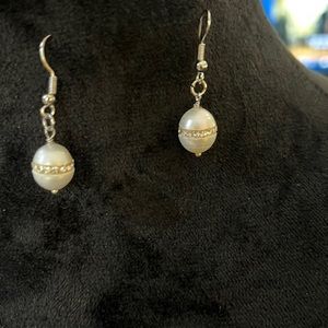 VTG Dainty Silver Pearl Cluster Dangle Earrings